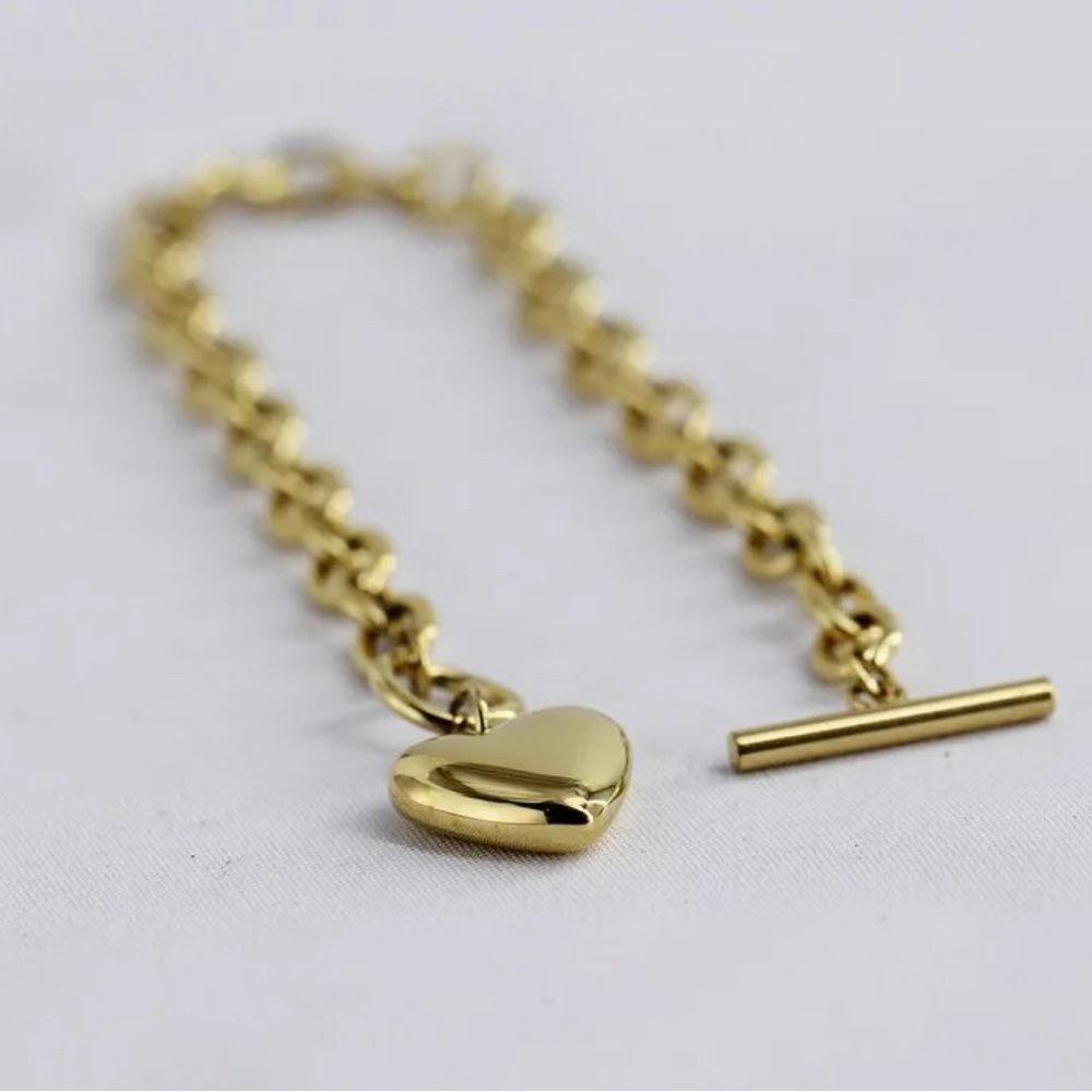 18K Gold Chunky Chain Heart Pendant Necklace & Bracelet Set Toggle Closure - Picture 3 of 5